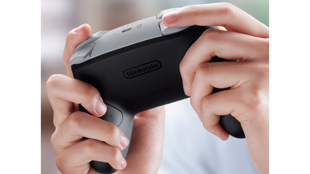 גיימינג ברמה אחרת ה־Switch 2 Pro Controller מביא עמו שליטה מותאמת אישית, רטט מדויק, ותמיכה מלאה ב־amiibo. אידיאלי לשחקנים שמחפשים נוחות ואיכות בכל סשן משחק.